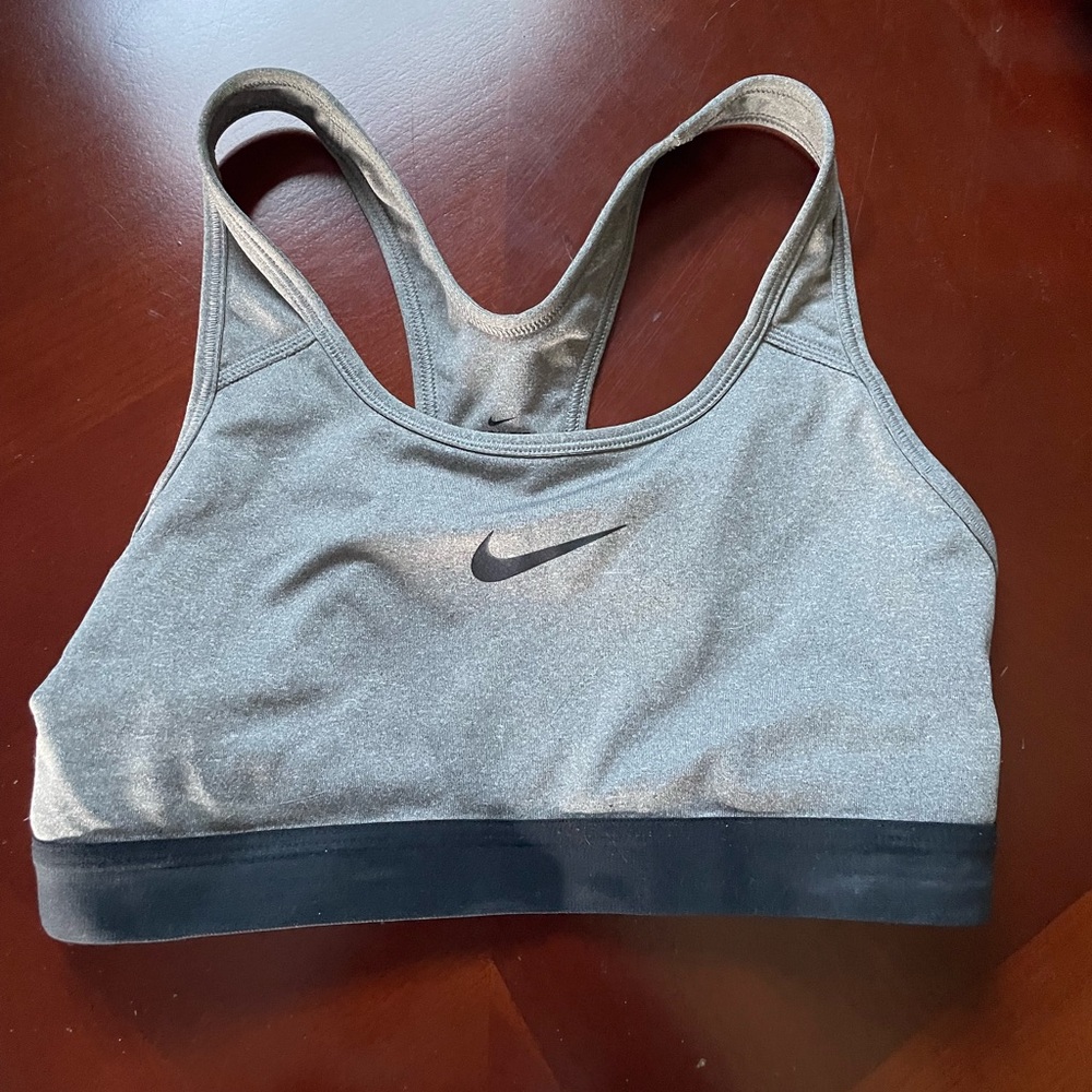 Women’s/Girl’s Nike Sports Bra : Size S